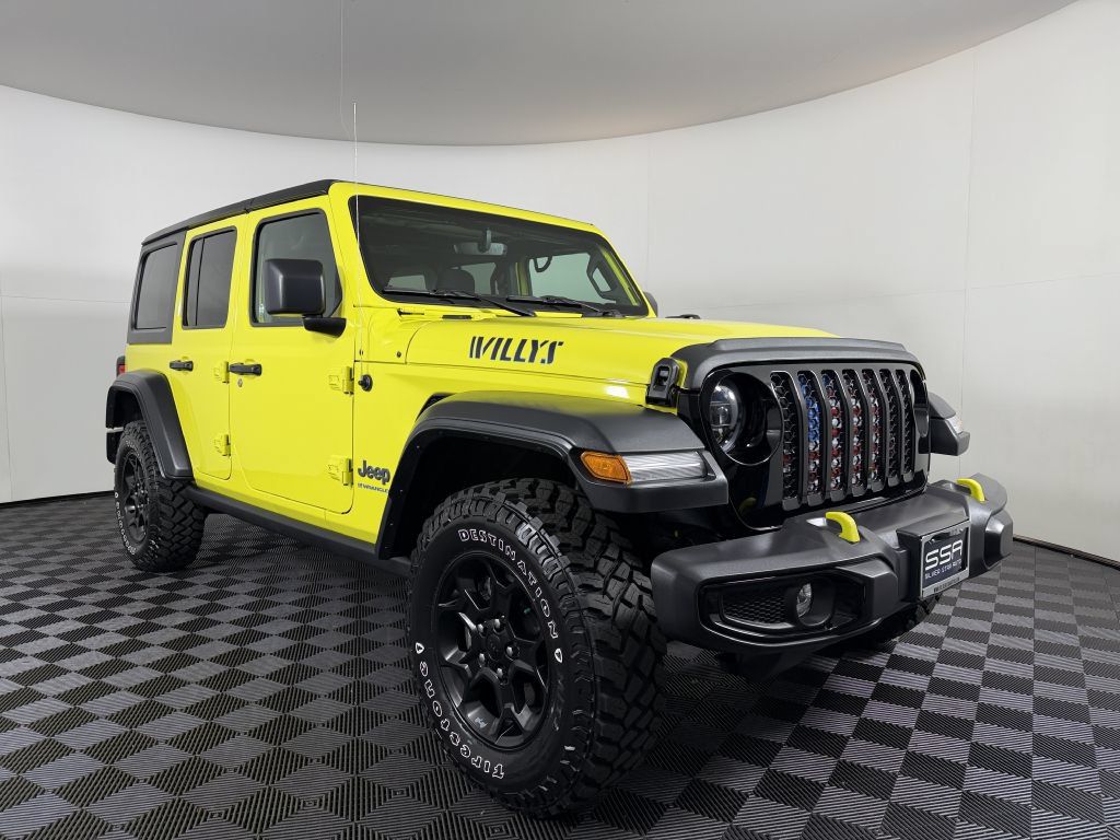 Used 2023 Jeep Wrangler Unlimited w/ Cold Weather Group AWD/4WD image 3