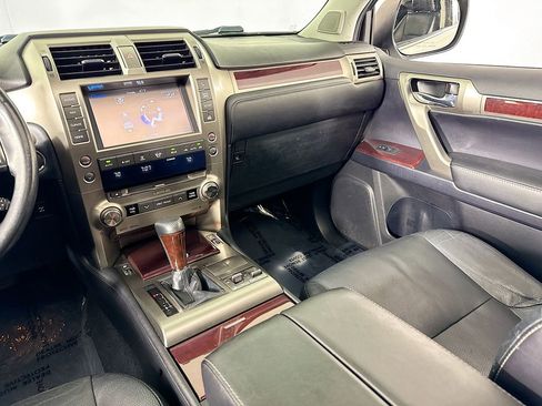 Used 2015 Lexus GX 460 460 w/ Premium Package image 29