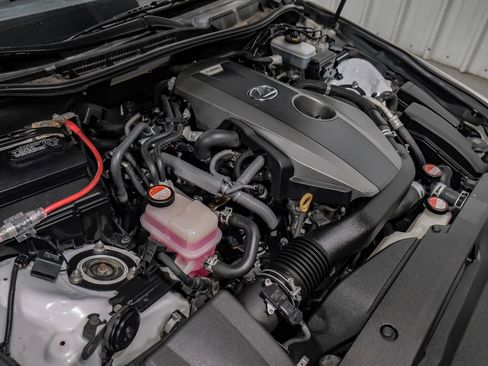 Used 2016 Lexus IS 200t RWD image 47
