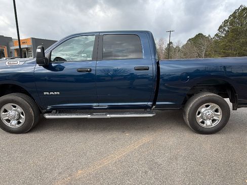 Used 2024 RAM 2500 Big Horn w/ Bed Utility Group image 11