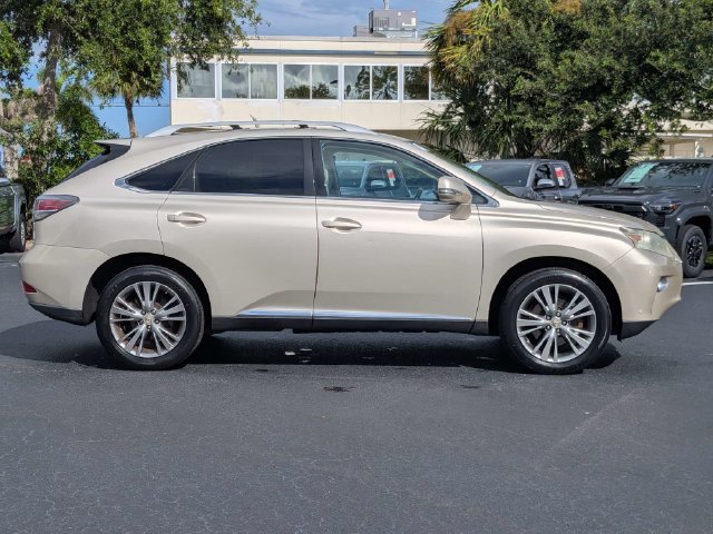 Used 2013 Lexus RX 350 FWD w/ Premium Pkg image 2