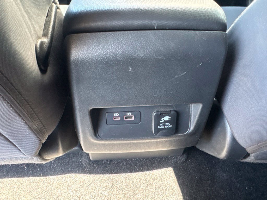Used 2023 Nissan Frontier SV w/ Technology Package RWD image 12