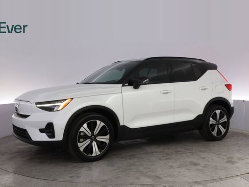 Used 2023 Volvo XC40 Recharge Plus AWD/4WD image 18