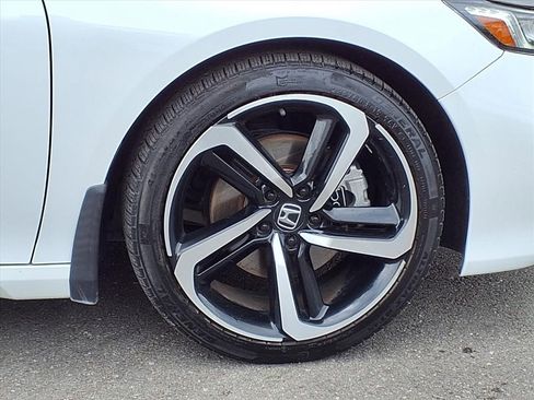 Used 2020 Honda Accord Sport image 9