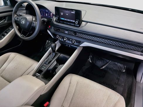 Used 2025 Honda Accord LX image 12