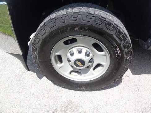 Used 2019 Chevrolet Silverado 2500 W/T AWD/4WD image 29