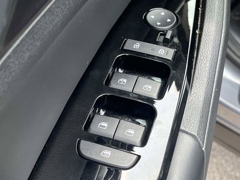 Used 2024 Kia Sportage EX FWD image 29