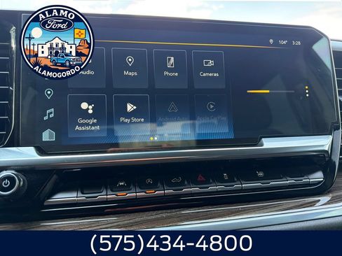 Used 2022 Chevrolet Silverado 1500 RST AWD/4WD image 18