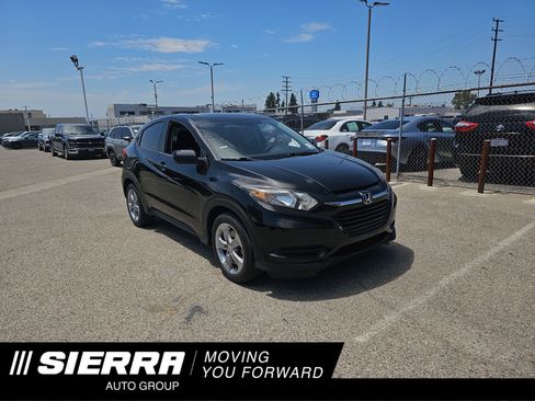 Used 2018 Honda HR-V LX image 1