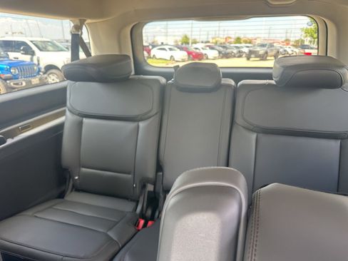 New 2025 Ford Expedition Max Active image 13