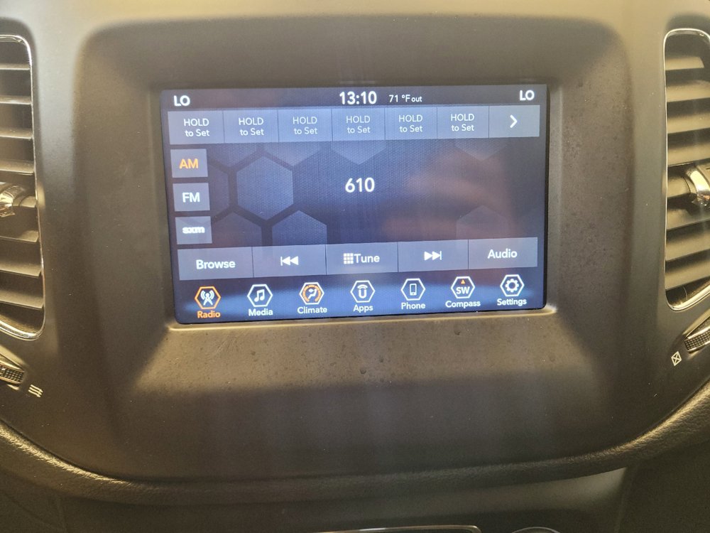 Used 2019 Jeep Compass Latitude AWD/4WD image 25