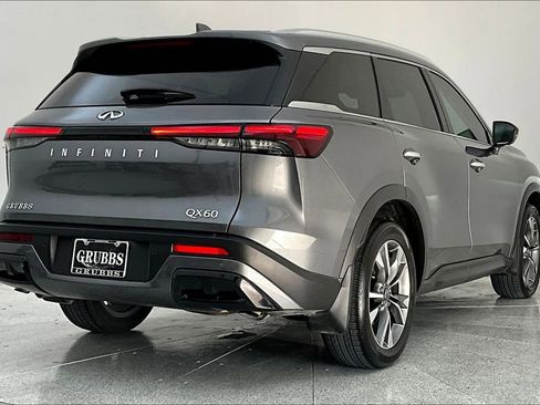 Certified 2025 INFINITI QX60 Luxe image 2