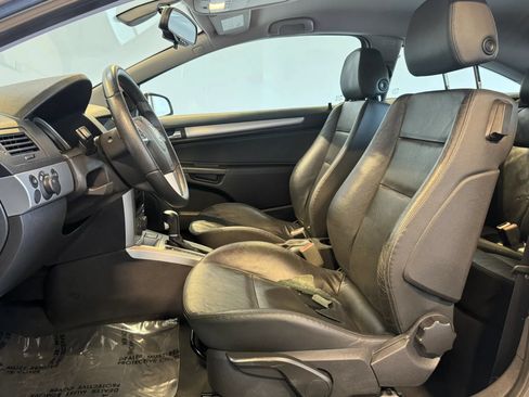 Used 2008 Saturn Astra XR w/ Premium Trim Package FWD image 8