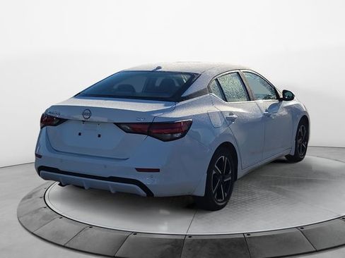 Used 2024 Nissan Sentra SV image 5