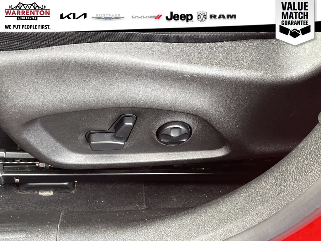 Used 2018 Jeep Renegade Altitude AWD/4WD image 19
