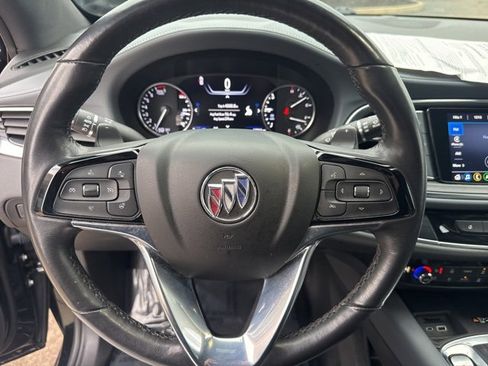 Used 2024 Buick Enclave Premium image 17