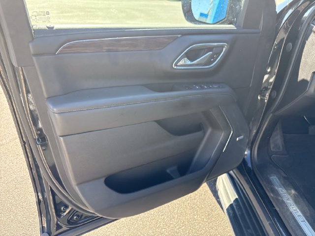 Used 2023 Chevrolet Tahoe LT AWD/4WD image 12