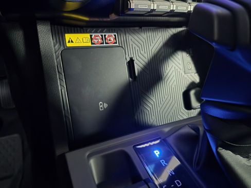 New 2025 Toyota Tacoma TRD Off-Road image 34