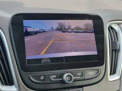 Used 2024 Chevrolet Malibu LT FWD image 30