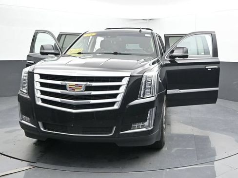 Used 2018 Cadillac Escalade ESV Premium Luxury AWD/4WD image 55