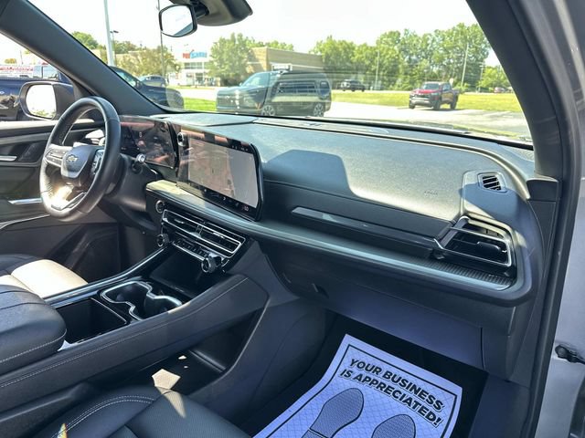 Certified 2025 Chevrolet Traverse LT FWD image 26