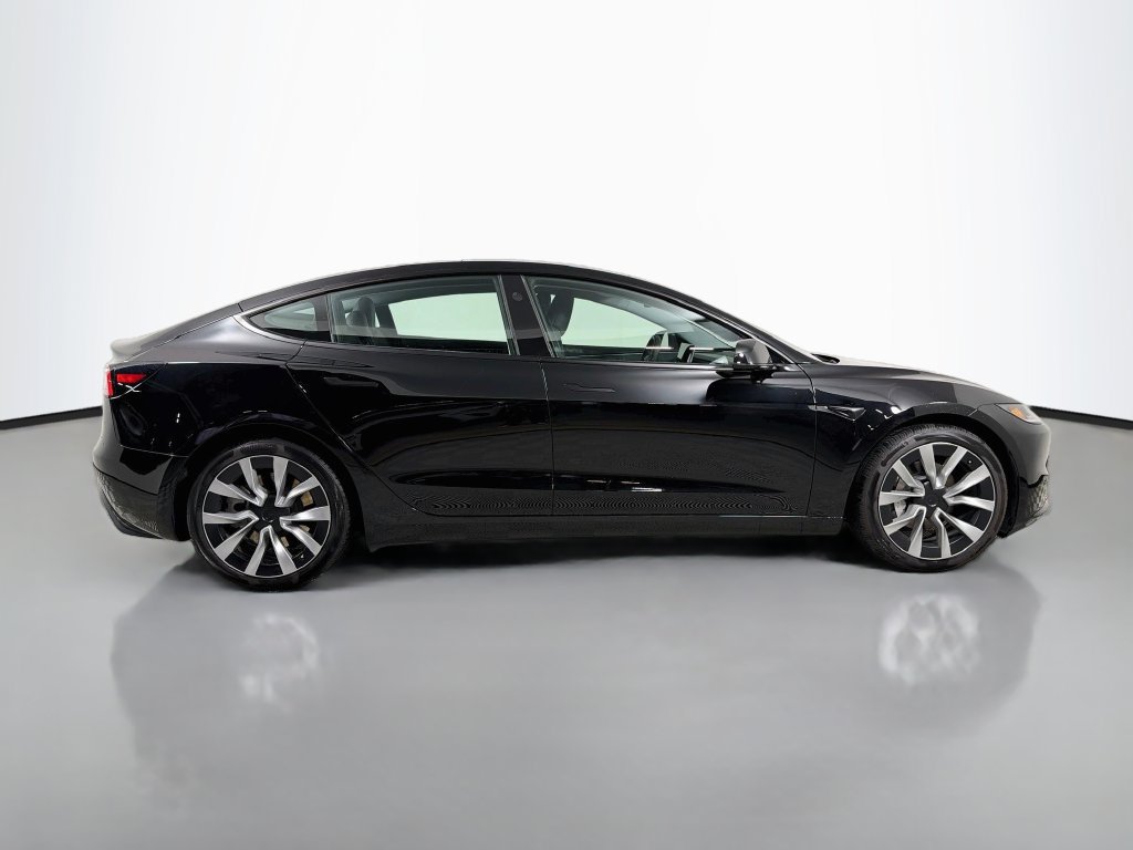 Used 2024 Tesla Model 3 Standard Range RWD image 4