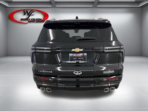 New 2026 Chevrolet Traverse High Country w/ LPO, Floor Liner Package FWD image 6