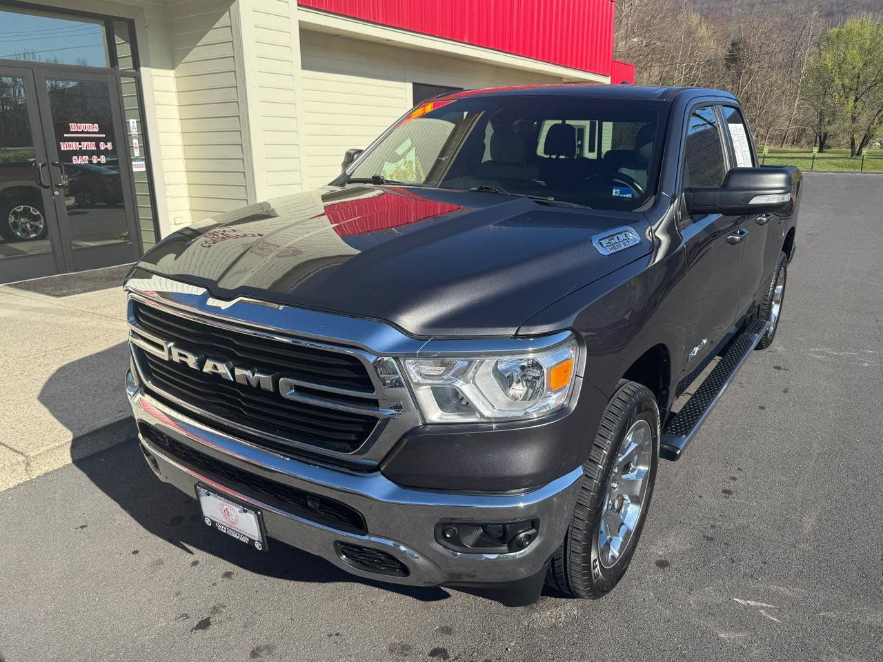 Used 2021 RAM 1500 Big Horn AWD/4WD image 3