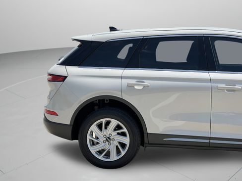 Certified 2023 Lincoln Corsair AWD image 31