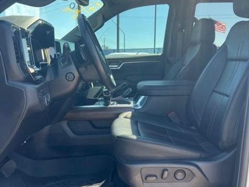 Used 2025 Chevrolet Silverado 1500 High Country w/ High Country Premium Package AWD/4WD image 27