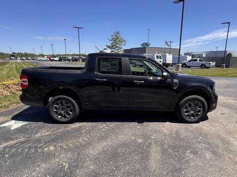 New 2026 Ford Maverick XLT FWD image 5