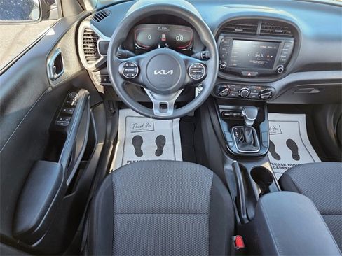 Used 2023 Kia Soul LX w/ Option Group 015 image 10
