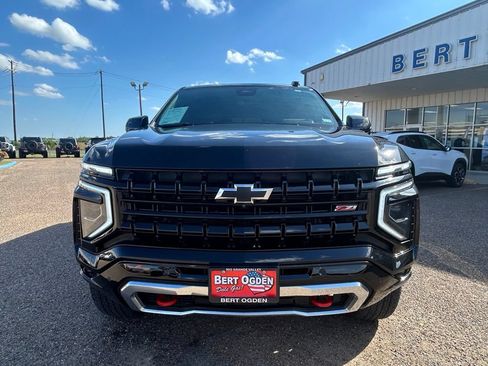 Used 2025 Chevrolet Tahoe Z71 AWD/4WD image 2