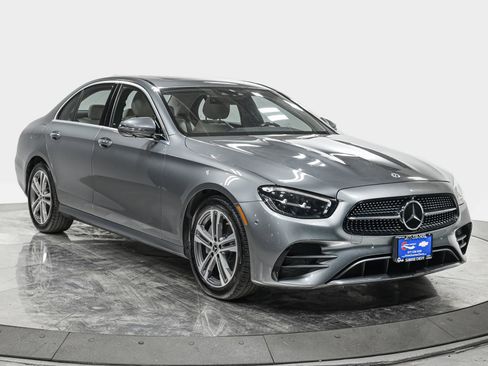 Used 2022 Mercedes-Benz E 350 4MATIC Sedan image 9