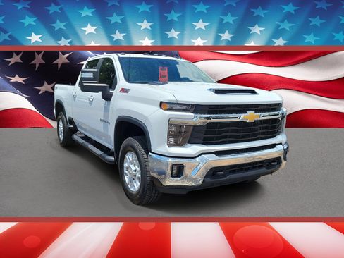 Used 2025 Chevrolet Silverado 2500 LT w/ Leather Package AWD/4WD image 1