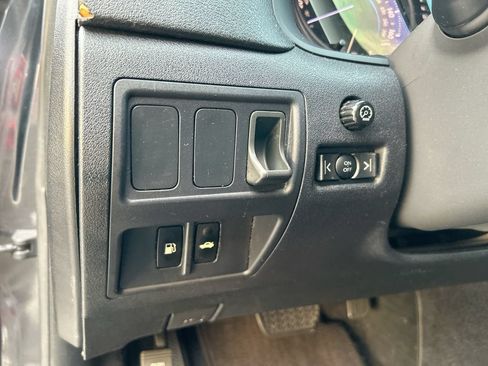 Used 2008 Lexus IS 250 AWD w/ Premium Pkg image 14