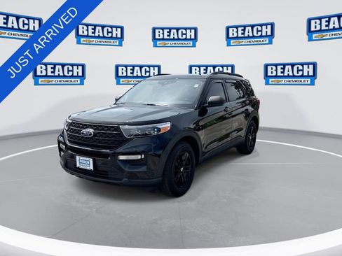 Used 2021 Ford Explorer XLT w/ Equipment Group 202A AWD/4WD image 4