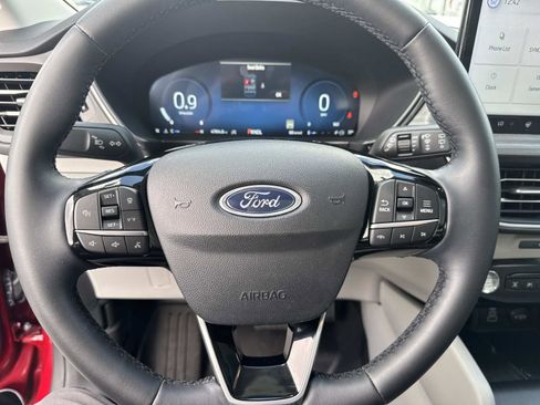 Used 2024 Ford Escape Platinum w/ Premium Technology Package image 32