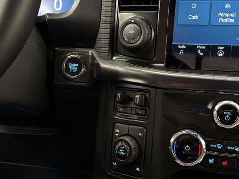 Used 2025 Ford F150 Raptor AWD/4WD image 31