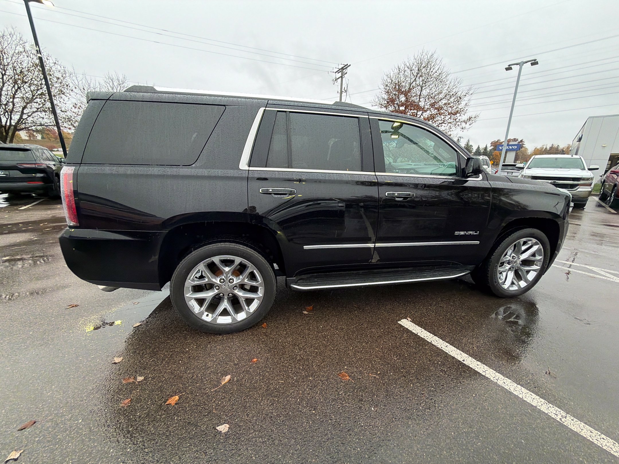 Used 2018 GMC Yukon Denali w/ Open Road Package AWD/4WD image 23