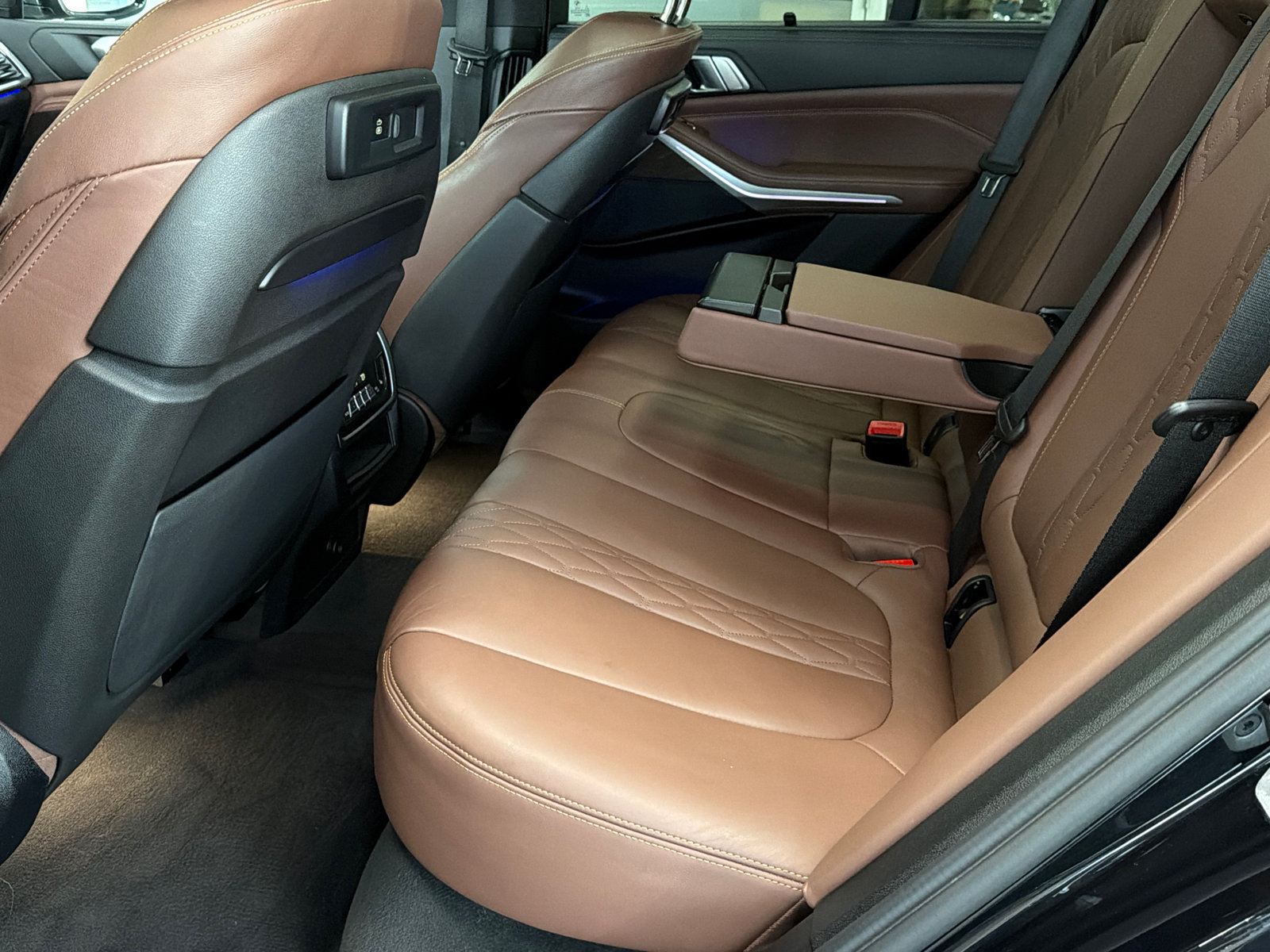Used 2022 BMW X5 xDrive40i w/ M Sport Package AWD/4WD image 22