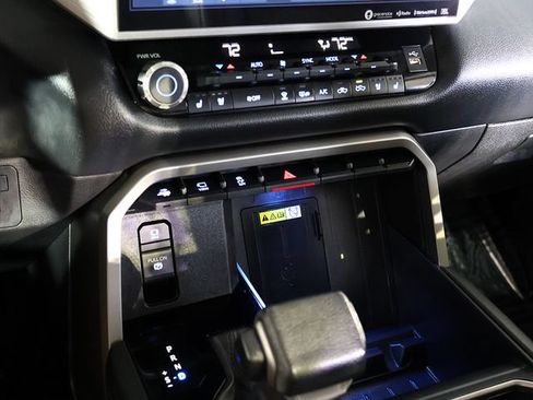 Used 2023 Toyota Tundra Limited AWD/4WD image 21