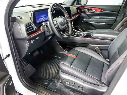 Certified 2024 Chevrolet Traverse RS w/ LPO, Floor Liner Package AWD/4WD image 14