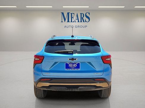 Used 2025 Chevrolet Trax ACTIV image 4