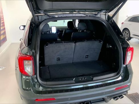 Used 2022 Ford Explorer ST w/ Equipment Group 401A image 17