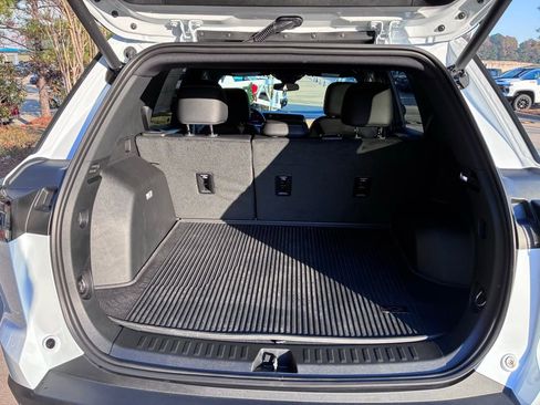 New 2026 Chevrolet Equinox ACTIV w/ Convenience Package III FWD image 9