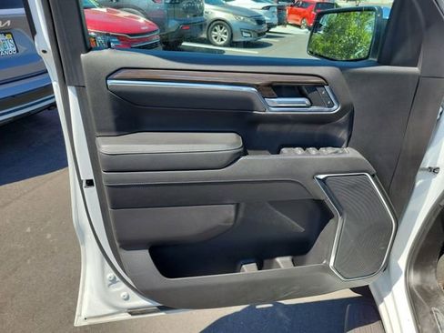 Used 2022 Chevrolet Silverado 1500 LT image 9