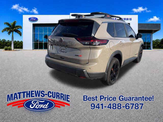 Used 2025 Nissan Rogue SV AWD/4WD image 4