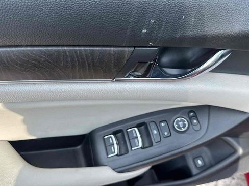 Used 2021 Honda Accord EX image 28