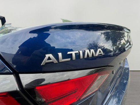 Used 2024 Nissan Altima 2.5 SR FWD image 30